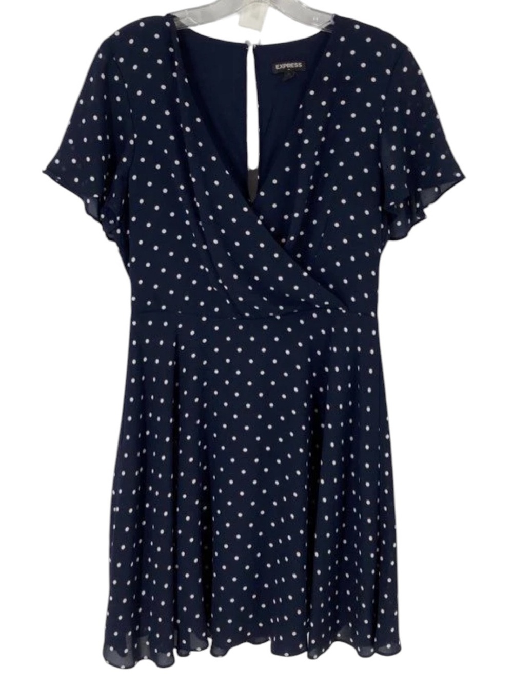 Lightweight and easy to wear for work or casual